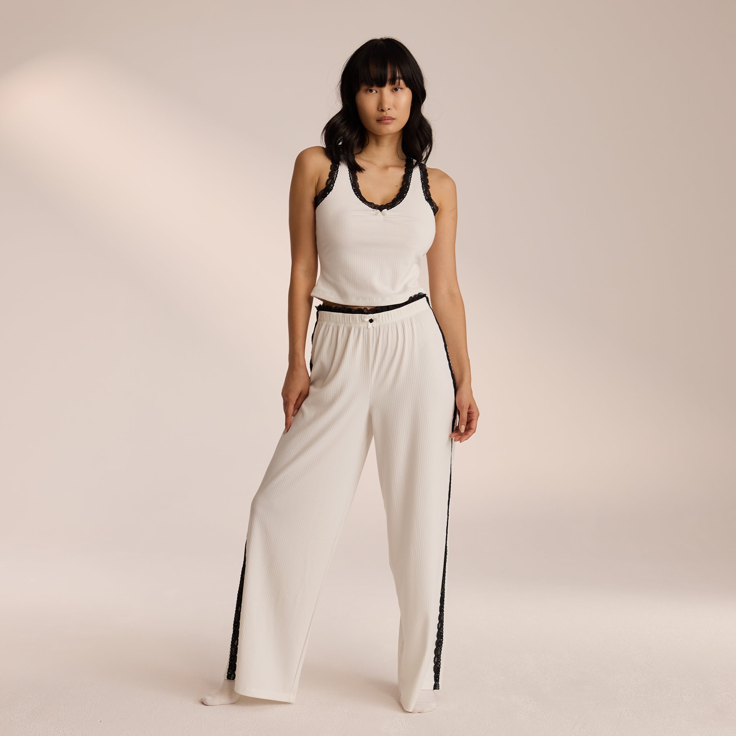 Pyjamashose mit Spitze - Weiß